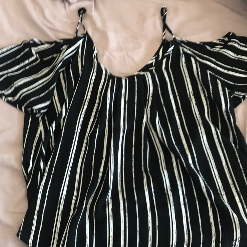 Top - Picture 3 of 3